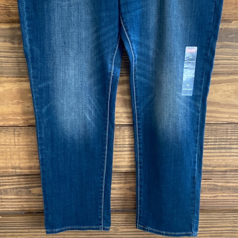 Levi’s Boyfriend Jeans - Picture 3 of 8